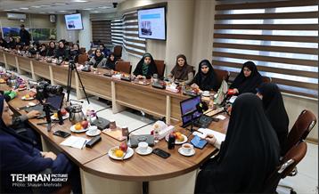 نشست هم‌اندیشی بانوان تاکسیران سرپرست خانوار 19