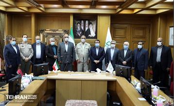 جلسه دکتر زاکانی با اعضای هیئت مدیره باغ موزه دفاع مقدس 32