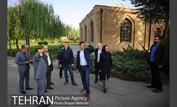 بازدید شهردار بلگراد از باغ موزه قصر 26