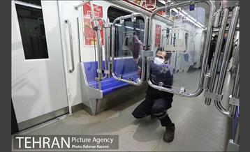 آغاز عملیات ضدعفونی کردن مترو تهران 21
