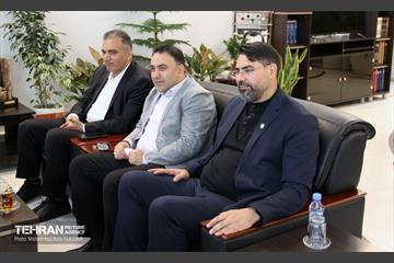 بازدید مدیران اداره کل سرمایه انسانی از شهرداری منطقه ۱۲ 34