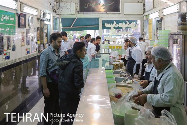 حال و هوای ماه رمضان در میدان تجریش 1