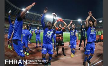 دیدار تیم های استقلال تهران و سپاهان اصفهان 5