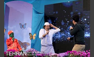 اجرای برنامه عموپورنگ در بوستان زندگی محله هرندی 19