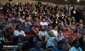 تجلیل از معلمان دانش‌آموزان با نیازهای ویژه شهر تهران 33