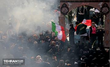 تشییع پیکر ۲۰۰ شهید گمنام دفاع مقدس در تهران 13