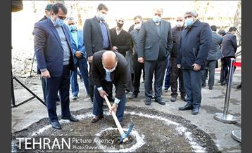 بازدید شهردار تهران از پروژه هاى منطقه ١٧