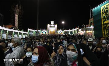 لحظه سال تحویل در حرم امام زاده صالح(ع) 15