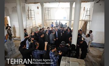 بازدید شهردار تهران از ساختمان کلاه فرنگی، دانشگاه تربیت معلم خوارزمی و تابلو نقش رستم ورزشگاه شیرودی به مناسبت روز تهران 10