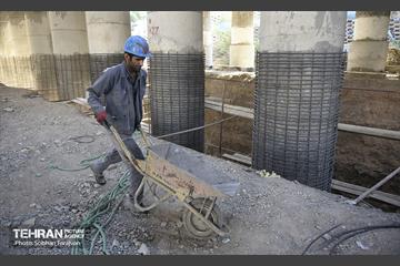 پروژه مقاوم‌سازی پل تقاطع بزرگراه همت و رودخانه کن 17