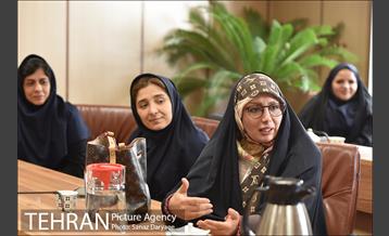 تجلیل از بانوان مرکز ارتباطات و امور بین الملل شهرداری تهران 14