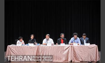 نشست نقد و بررسی فیلم ابدو یک روز 12