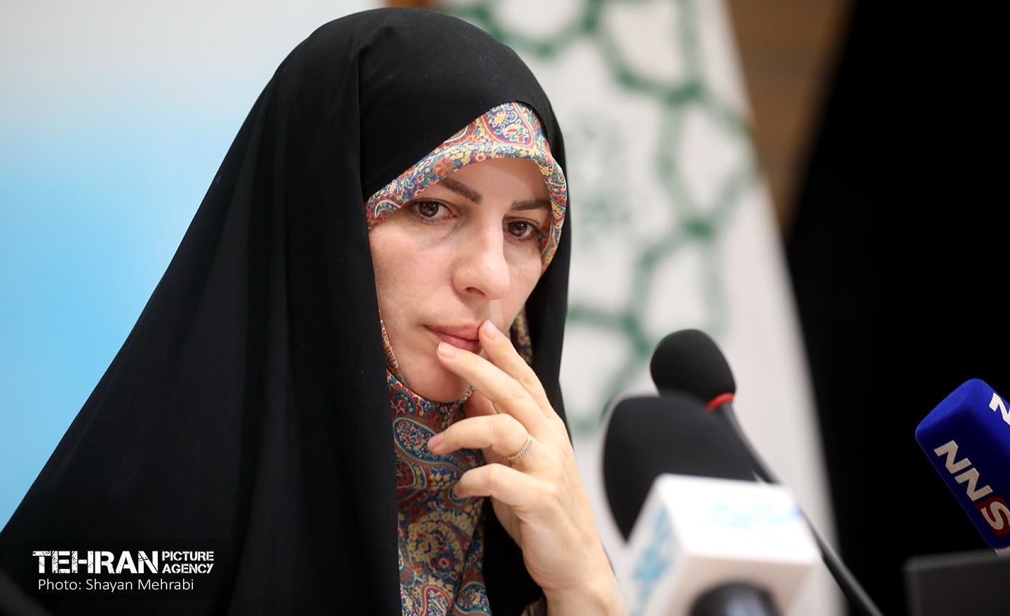 نشست خبری مشاور شهردار و مدیرکل امور بانوان شهرداری تهران 8