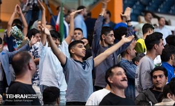 مراسم تجلیل از کشتی‌گیران قهرمان جهان (جشنی برای ایران) 69