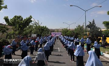 برگزاری بزرگترین اجتماع ورزشی دختران شهر تهران در منطقه۸‌ 34
