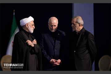 مراسم ادای احترام مقامات و هیئت‌های رسمی کشورهای مختلف به پیکر آقای شهید ایران 30