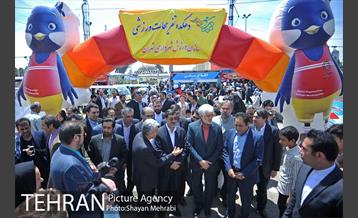 بازدید حسینی مکارم سرپرست شهرداری تهران ار نمایشگاه کتاب 54