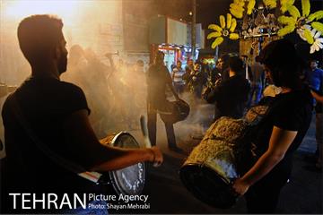 مراسم عزاداری حسینی در خیابان رودکی 2