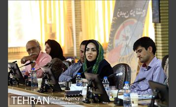 نشست تغییرات اقلیمی با حضور هنرمندان و فعالان محیط زیست‎ 9