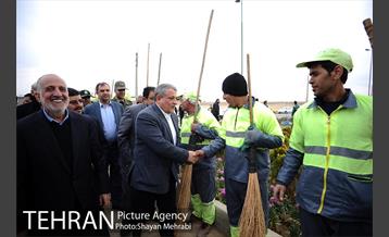 آیین کاشت درخت ایثار و امنیت 22