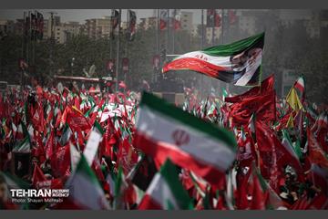 تشییع پیکر آقای شهید ایران - 4 42