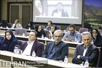 نشست صمیمی شهردار منطقه یک با خبرنگاران و اصحاب رسانه 4
