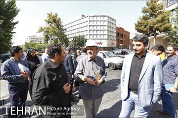 تهران گردی احمد مسجد جامعی به مناسبت روز مشروطه 22