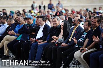 ششمین همایش پیاده روی خانوادگی بازنشستگان شهرداری تهران با حضور شهردار تهران 43