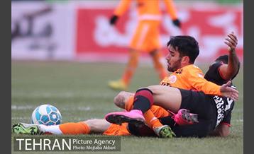 دیدار تیم های فوتبال سایپا تهران و فولاد خوزستان