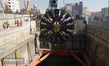 مونتاژ قطعه اصلی دومین دستگاه TBM خط 10 13