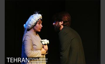 نمایش شازده احتجاب 11