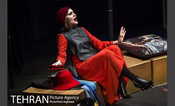 نمایش یه گاز کوچولو 13