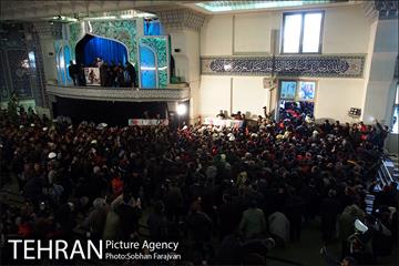 تشییع شهدای آتش نشان در شبستان مصلی-2 31