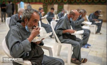 بازدید رئیس سازمان مدیریت بحران شهرداری تهران از گرمخانه خاوران 41