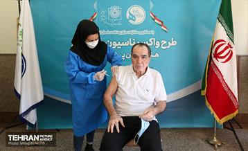 واکسیناسیون دوز سوم هنرمندان پیشکسوت 21