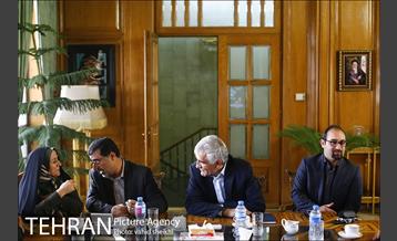 اولین جلسه محمد علی افشانی در دفتر شهردار تهران 17