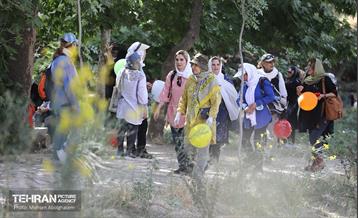 همایش پیاده روی خانوادگی در رود دره فرحزاد 43