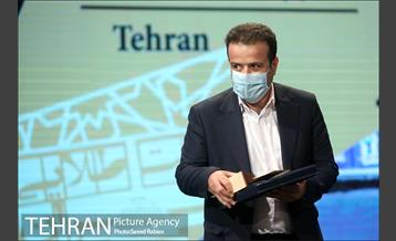 مراسم اختتامیه پنجمین دوره جایزه جهانی خشت طلایی تهران 60