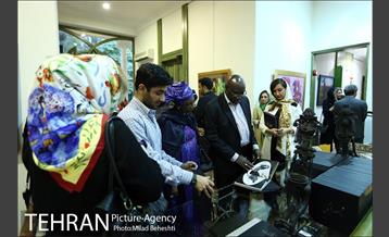 افتتاح نماشگاه آثار و رونمایی کتاب ناصر اویسی‎ 11