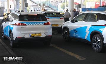 آغاز به کار تاکسی‌های برقی شاسی بلند در تهران 19