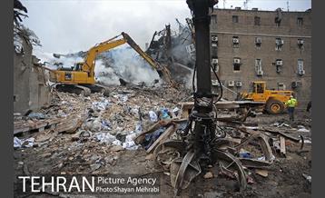 سومین روز عملیات امداد ونجات حادثه پلاسکو -4 13