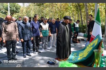 مراسم شهادت امام رضا(ع) و سالگرد تدفین شهدای گمنام منطقه۸