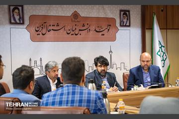 نشست هم اندیشی مدیران روابط عمومی با رییس مرکز ارتباطات شهرداری تهران 17