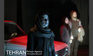 نمایش غلامرضا لبخندی 18