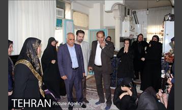 دیدار شهردار منطقه 4 با خانواده مرحوم نوجوان 13 ساله علی هوشنگی 1