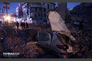 حمله آمریکا و رژیم صهیونیستی به اطراف میدان انقلاب 30