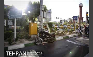 شهرنگار؛ حوالی میدان صادقیه 22
