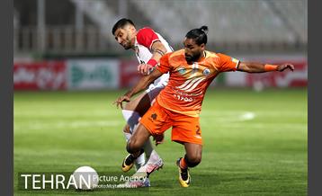 دیدار تیم های فوتبال سایپا و پرسپولیس 7