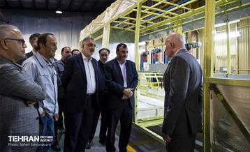 بازدید شهردار تهران از کارخانه خودروسازی «عقاب افشان» 30