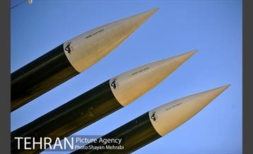 نمایشگاه دفاع مقدس در میدان بهارستان 7